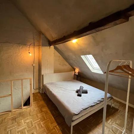 New Spacious Boutique Apartment's In The Center Of Apartment *
